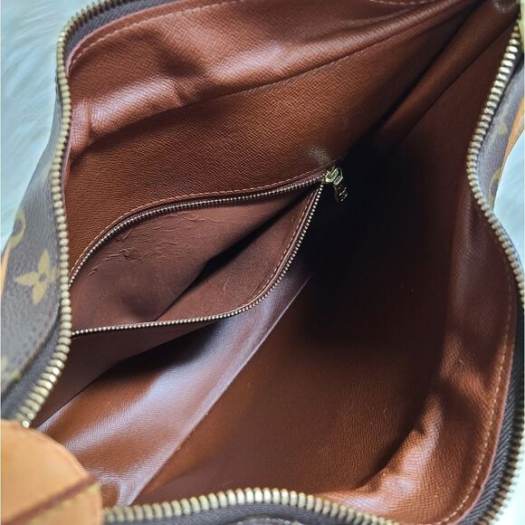 💯 Authentic Louis Vuitton Boulogne  Handbag 🍀 - Picture 7 of 17